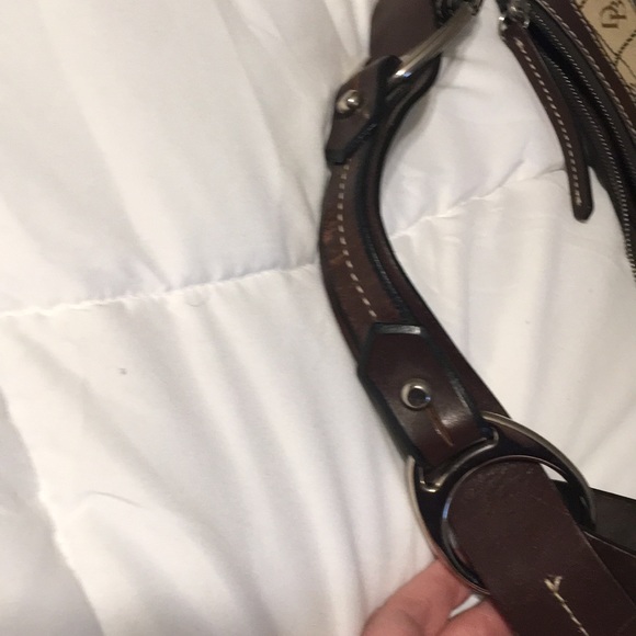 Dooney & Bourke signature shoulder bag - Picture 3 of 7